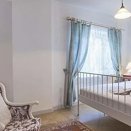 Kalinda - Adult Only Hotel